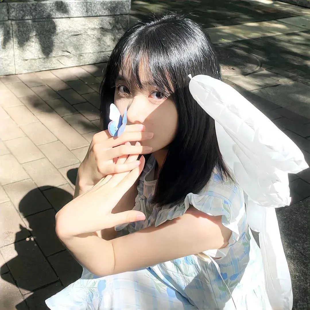 黑珍珠艾曼妞